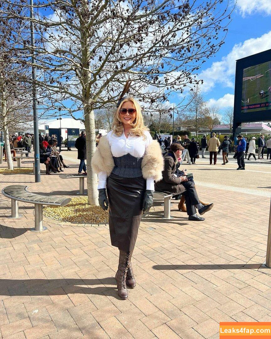 Carol Vorderman / carolvorders leaked photo photo #0700