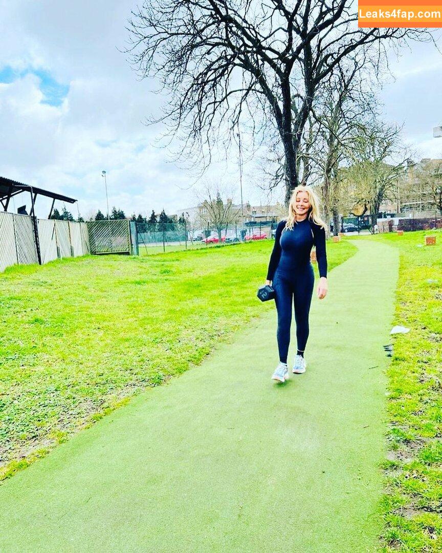 Carol Vorderman / carolvorders leaked photo photo #0720