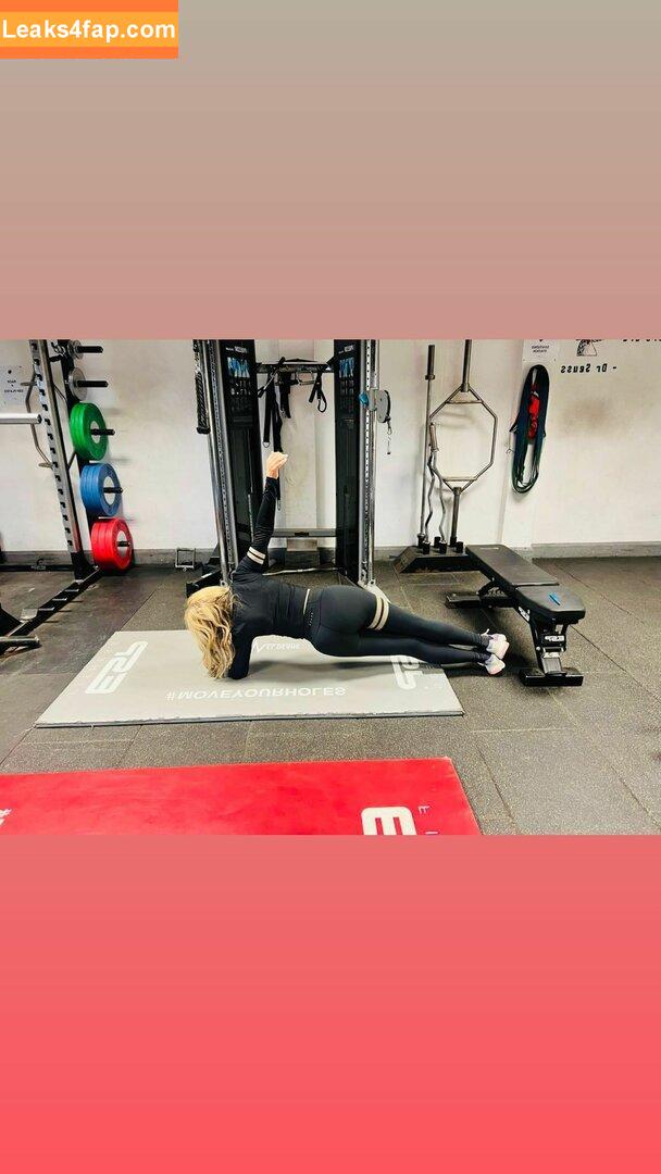 Carol Vorderman / carolvorders leaked photo photo #0732