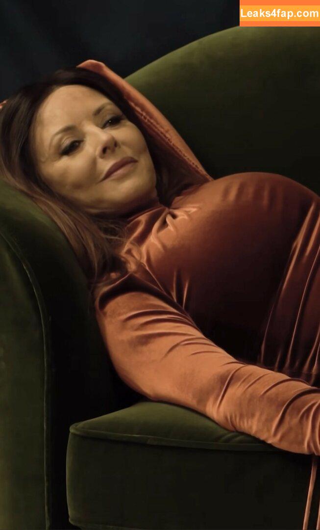 Carol Vorderman / carolvorders leaked photo photo #0768