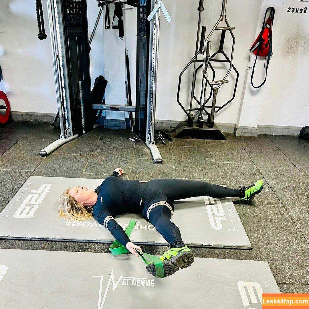 Carol Vorderman / carolvorders leaked photo photo #0829