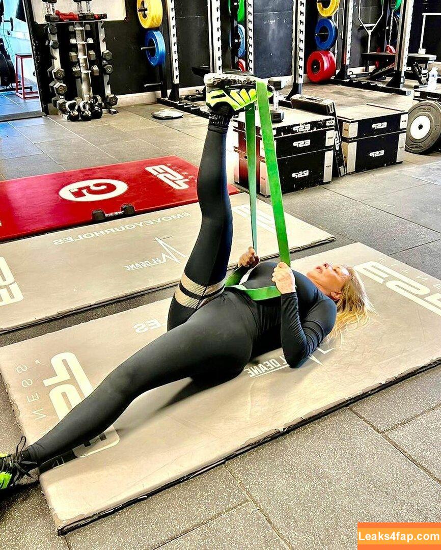 Carol Vorderman / carolvorders leaked photo photo #0833