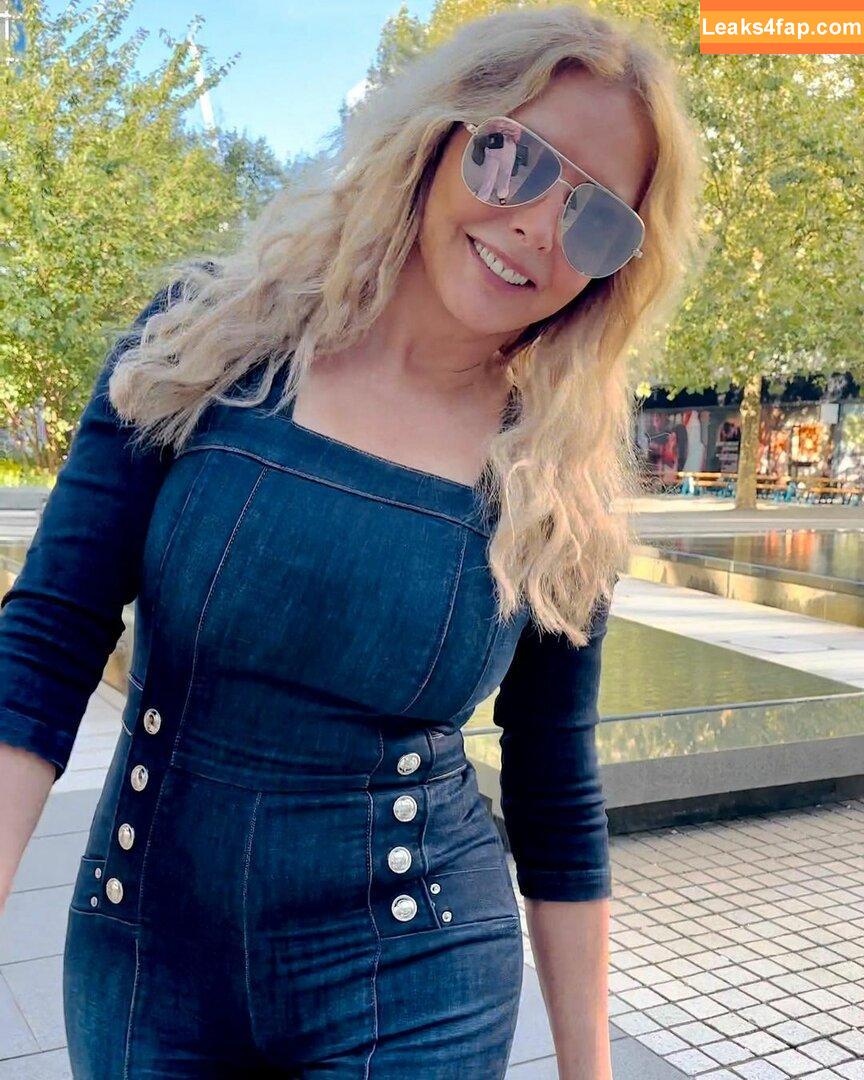Carol Vorderman / carolvorders leaked photo photo #0959