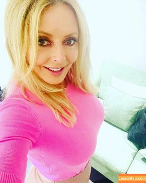Carol Vorderman photo #0070