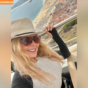 Carol Vorderman photo #0074