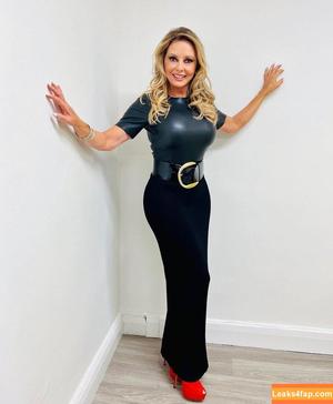 Carol Vorderman photo #0176
