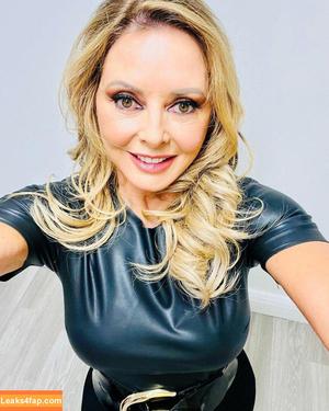 Carol Vorderman photo #0180