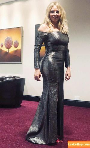 Carol Vorderman photo #0245