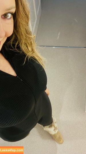 Carol Vorderman photo #0305