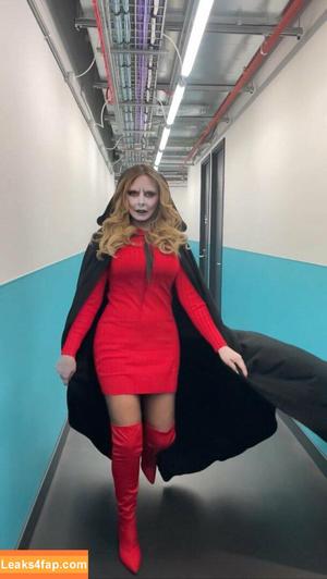Carol Vorderman photo #0366