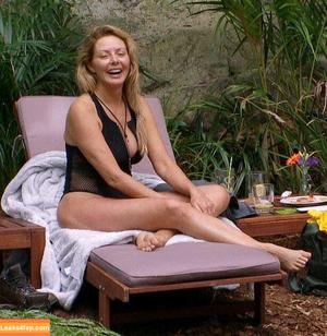 Carol Vorderman photo #0451