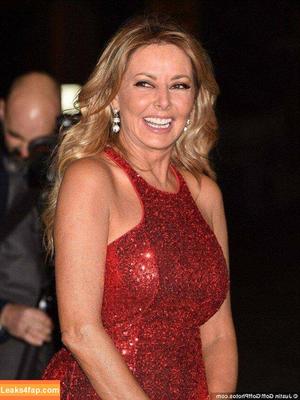 Carol Vorderman photo #0486