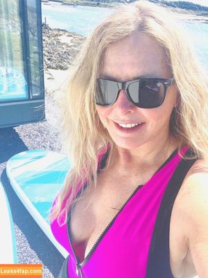 Carol Vorderman photo #0551