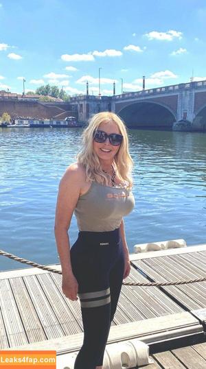 Carol Vorderman photo #0561
