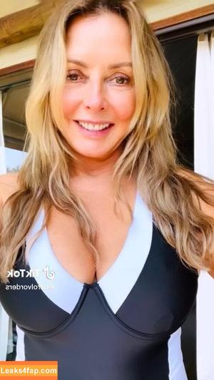 Carol Vorderman photo #0601