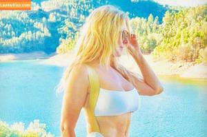 Carol Vorderman photo #0619