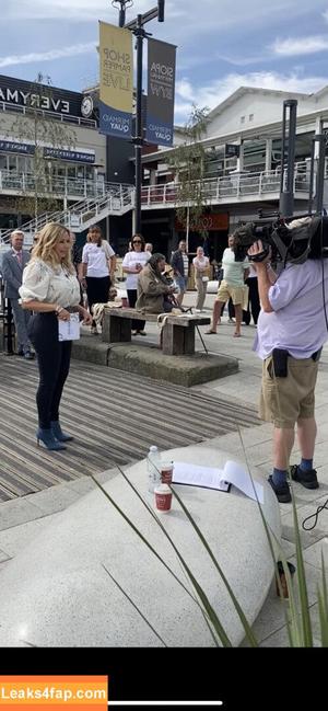 Carol Vorderman photo #0629