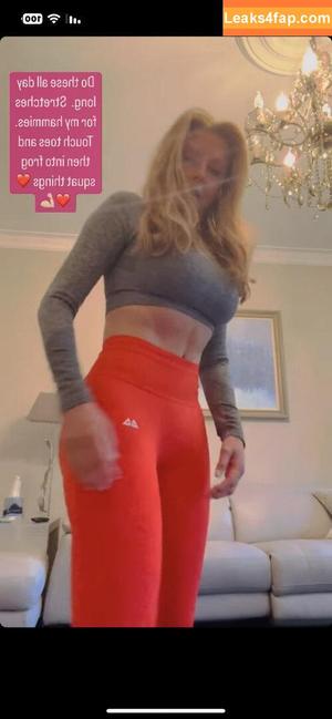 Carol Vorderman photo #0643