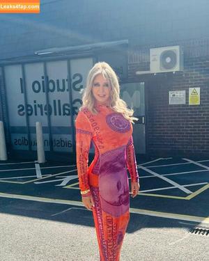 Carol Vorderman photo #0772