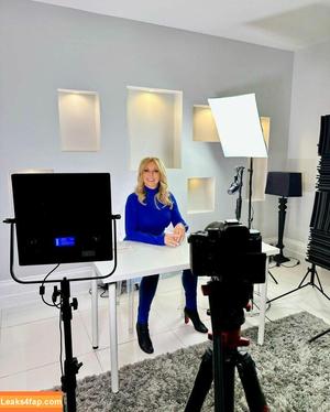 Carol Vorderman photo #0783