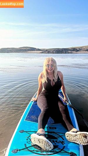 Carol Vorderman photo #0918