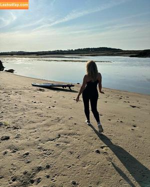 Carol Vorderman photo #0924