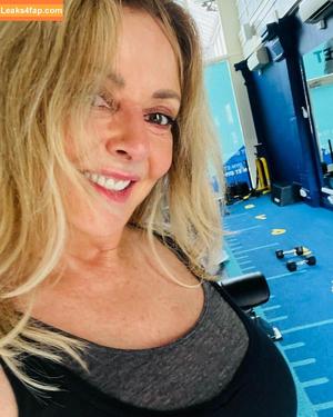 Carol Vorderman photo #0932