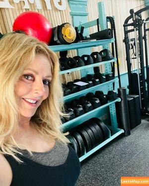 Carol Vorderman photo #0934