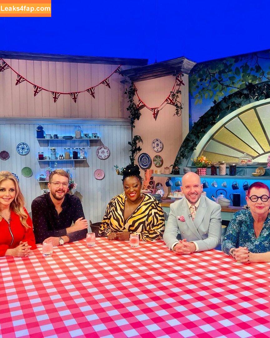 Carol Vorderman / carolvorders leaked photo photo #1044