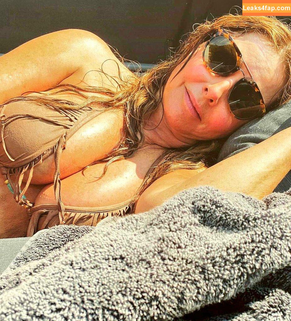 Carol Vorderman / carolvorders leaked photo photo #1349