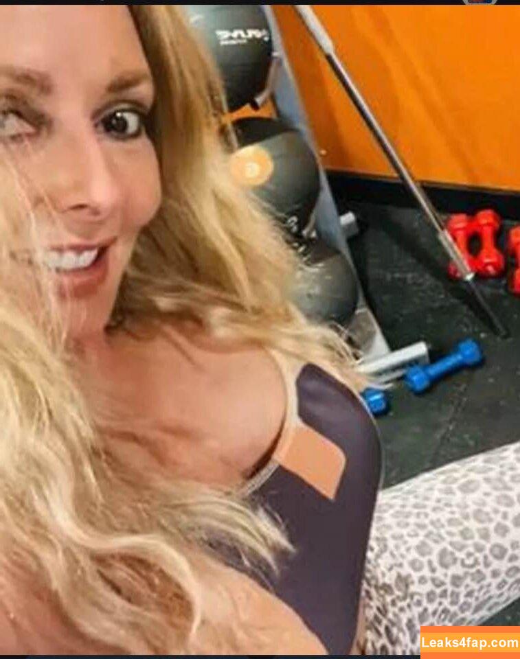 Carol Vorderman / carolvorders leaked photo photo #1705