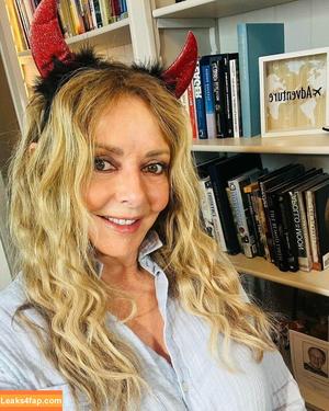 Carol Vorderman photo #1067