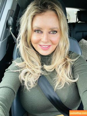 Carol Vorderman photo #1085