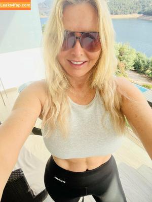 Carol Vorderman photo #1087