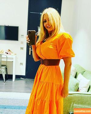 Carol Vorderman photo #1133