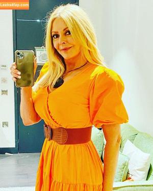 Carol Vorderman photo #1135