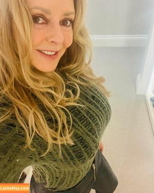Carol Vorderman photo #1166