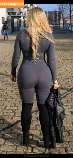 Carol Vorderman photo #1171