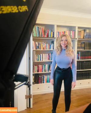 Carol Vorderman photo #1231