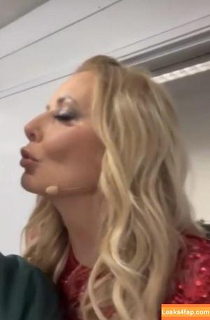 Carol Vorderman photo #1237