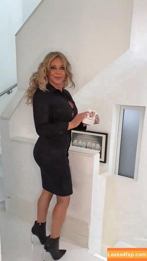 Carol Vorderman photo #1287