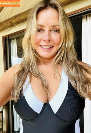 Carol Vorderman photo #1298