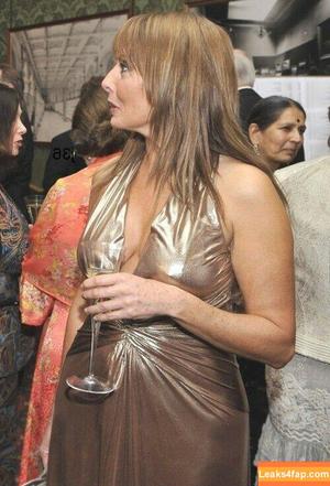 Carol Vorderman photo #1310