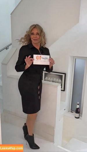 Carol Vorderman photo #1327