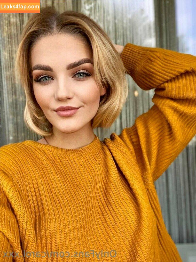 carol.xxx / carollinejane123742 leaked photo photo #0017