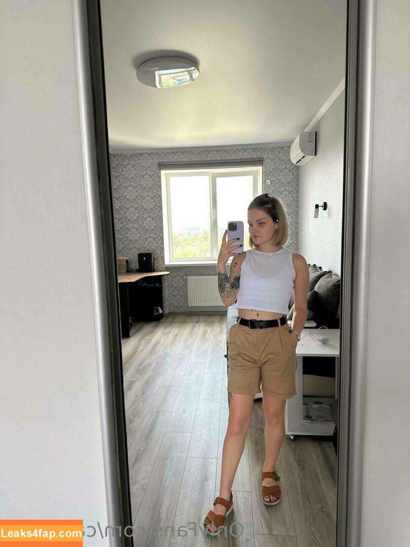 carol.xxx / carollinejane123742 leaked photo photo #0239