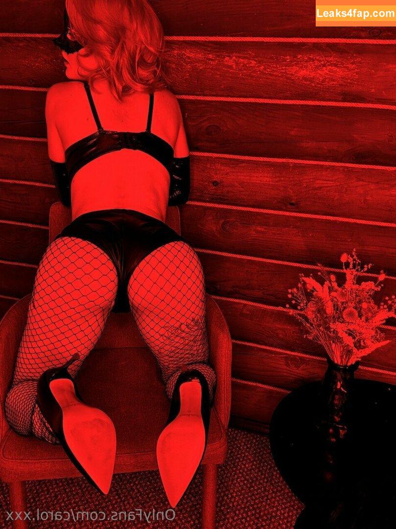 carol.xxx / carollinejane123742 leaked photo photo #0256