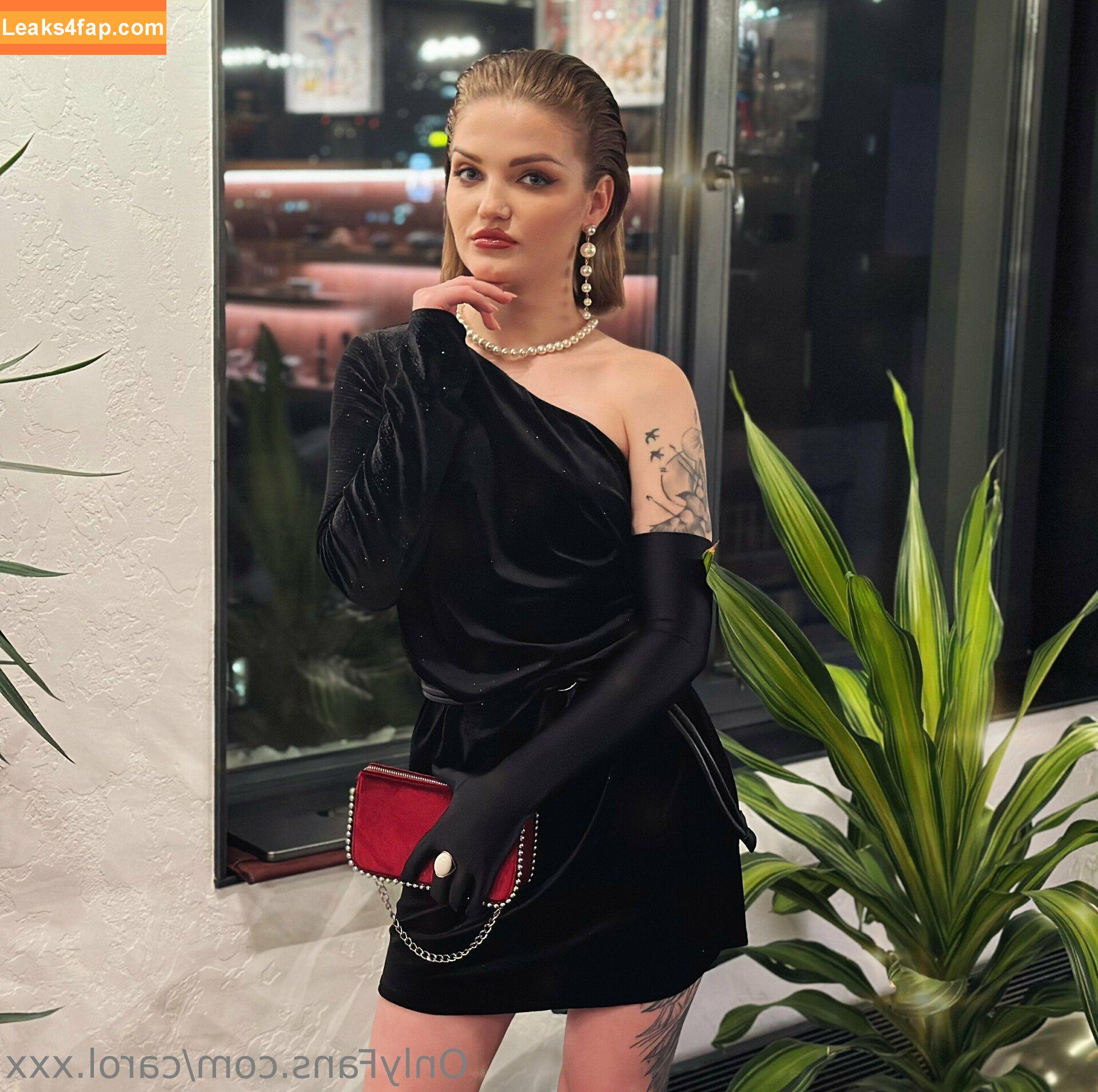 carol.xxx / carollinejane123742 leaked photo photo #0291