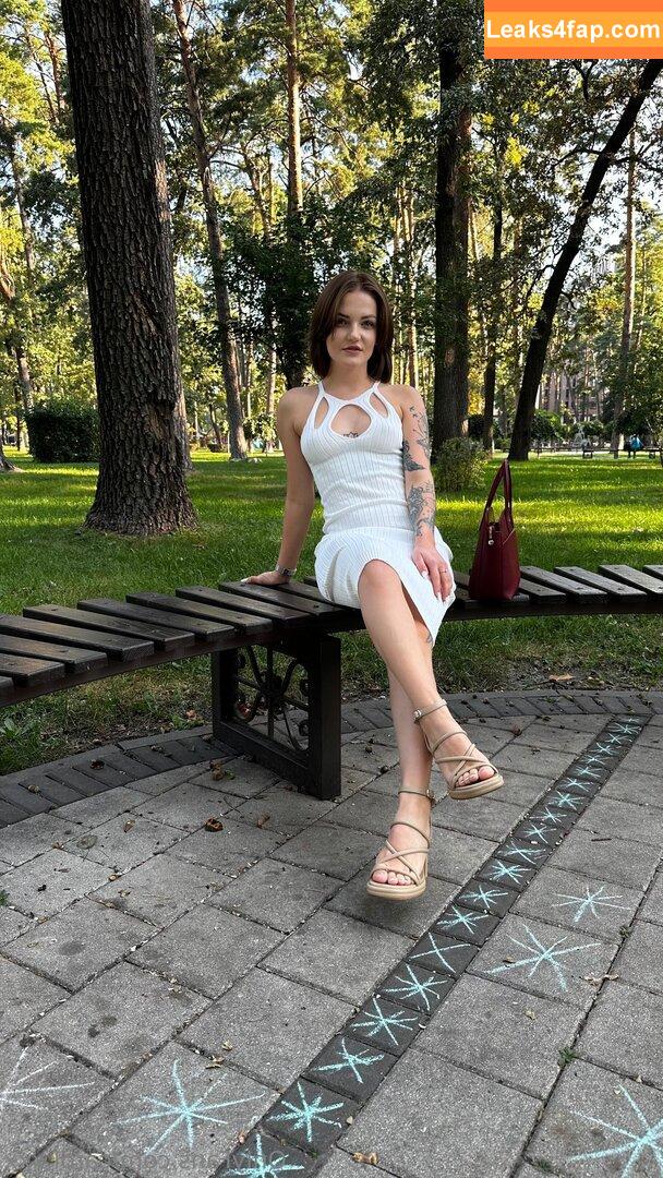 carol.xxx / carollinejane123742 leaked photo photo #0487