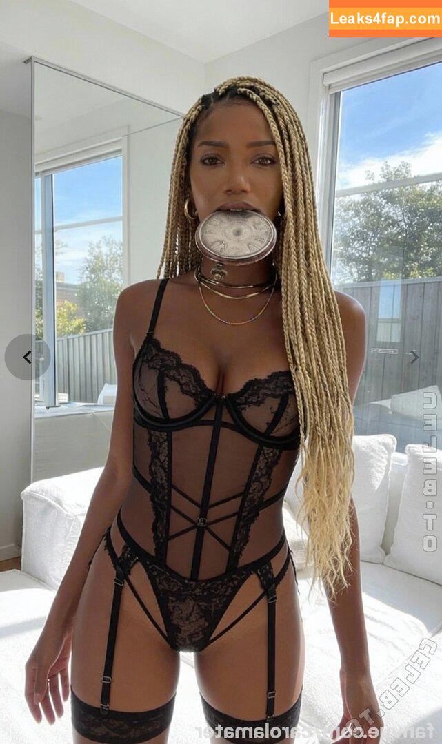 Carola Mater / https: leaked photo photo #0017